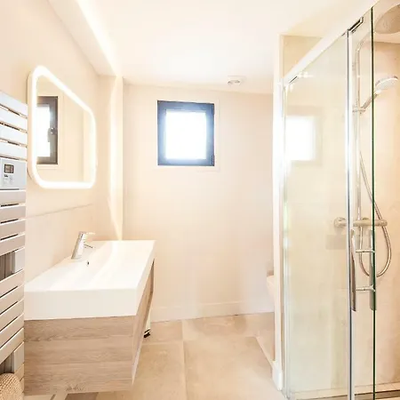 招待所 De La Croix Blanche 3*