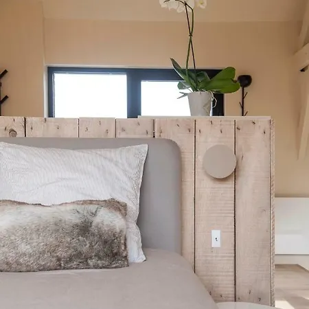 De La Croix Blanche Le Pavé